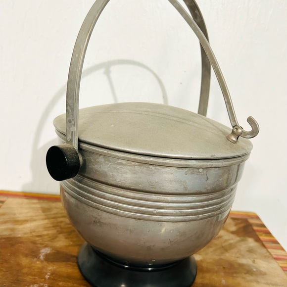 1950's Aluminum Ice Bucket w/ Hinged Lid Retro Barware Footed - Picture 10 of 10